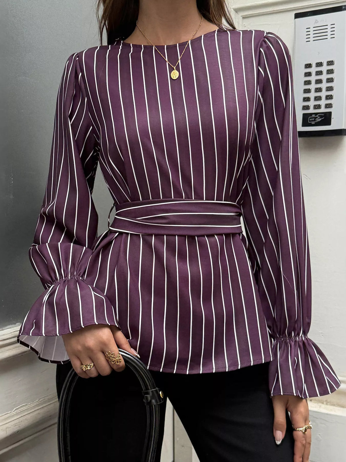Metro Muse Striped Flounce Sleeves Blouse