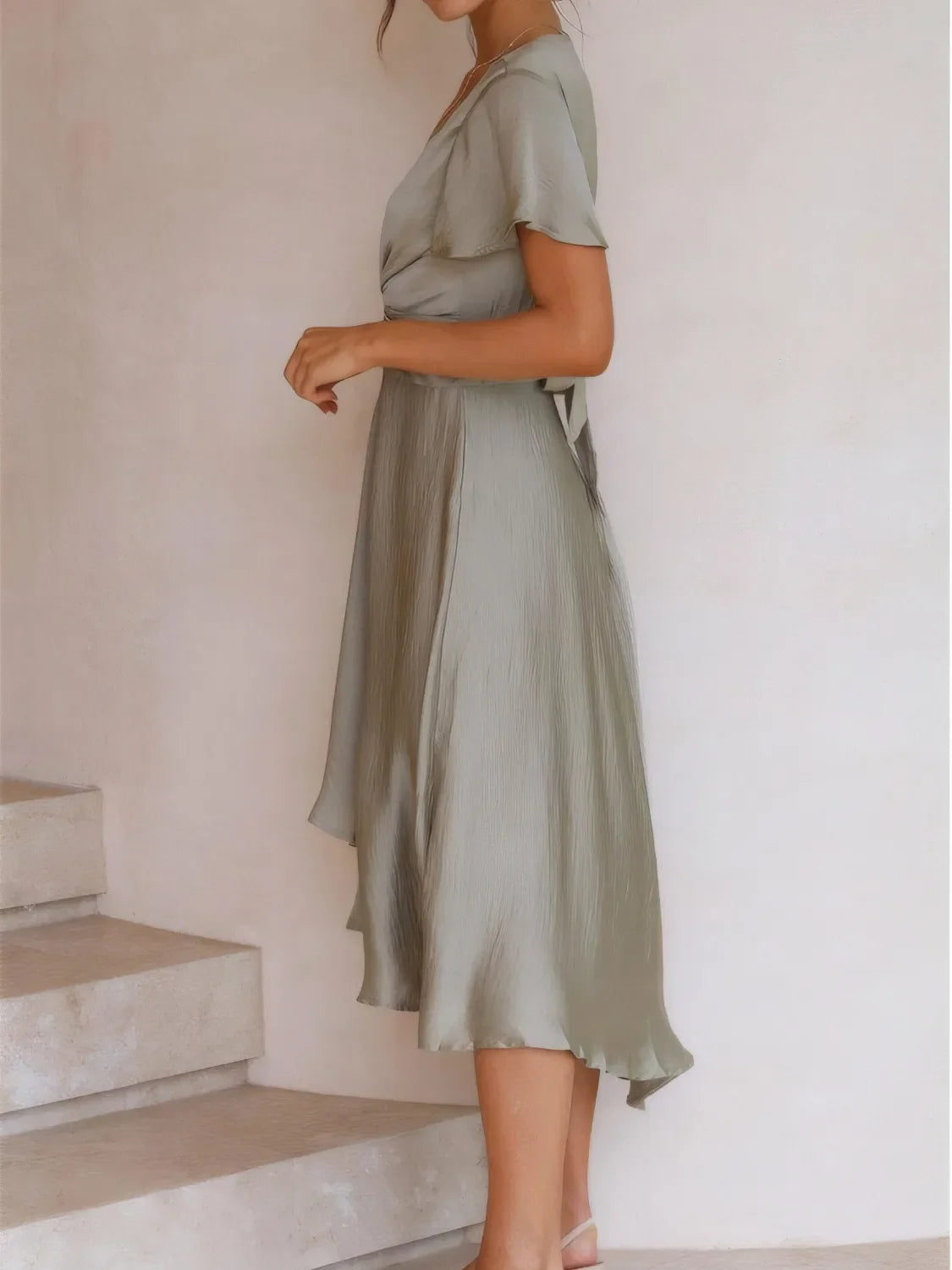 Chelsea Muse Flowy Flutter Sleeve Dress