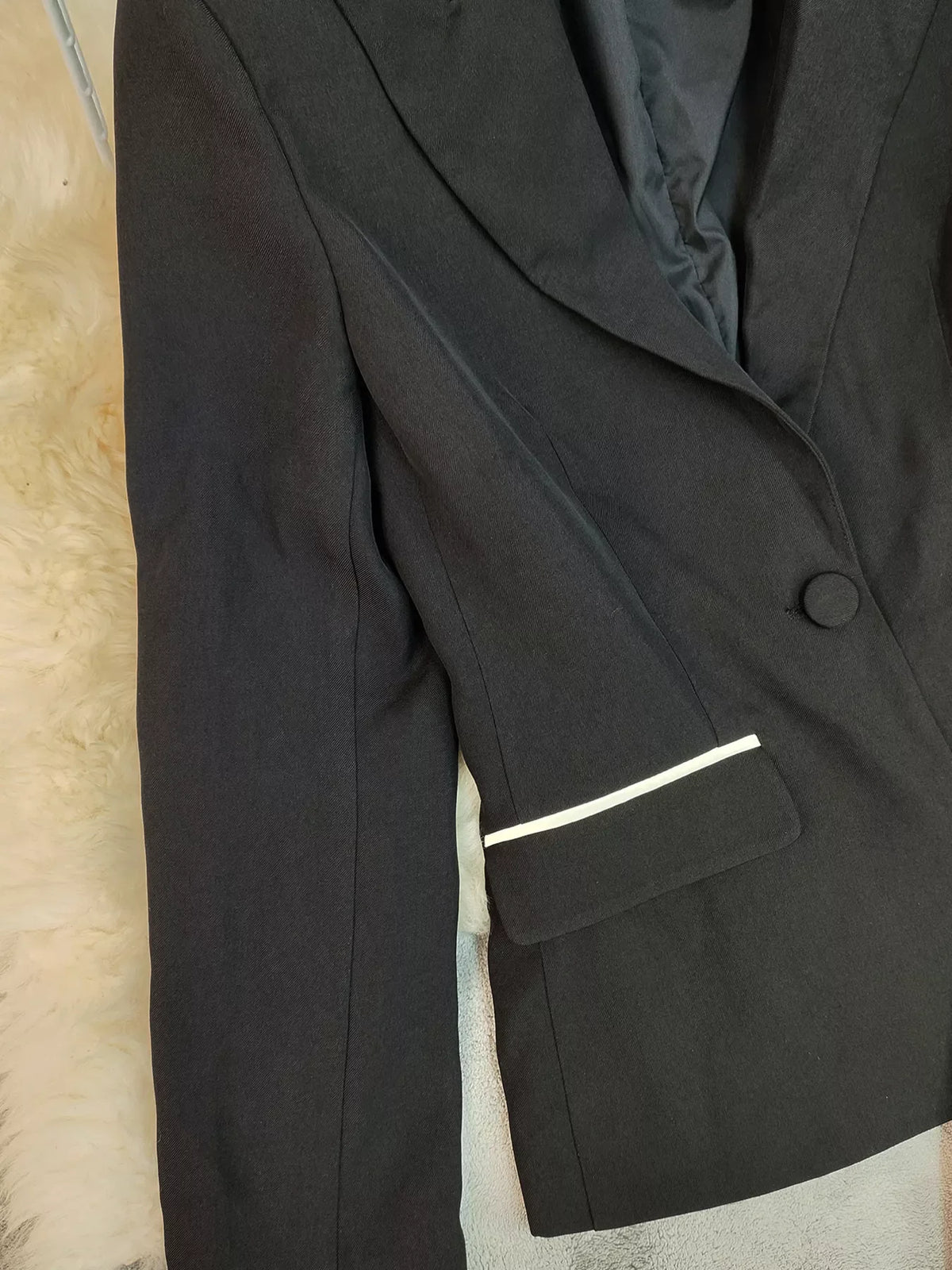 Executive Edge Contrast Suit Set