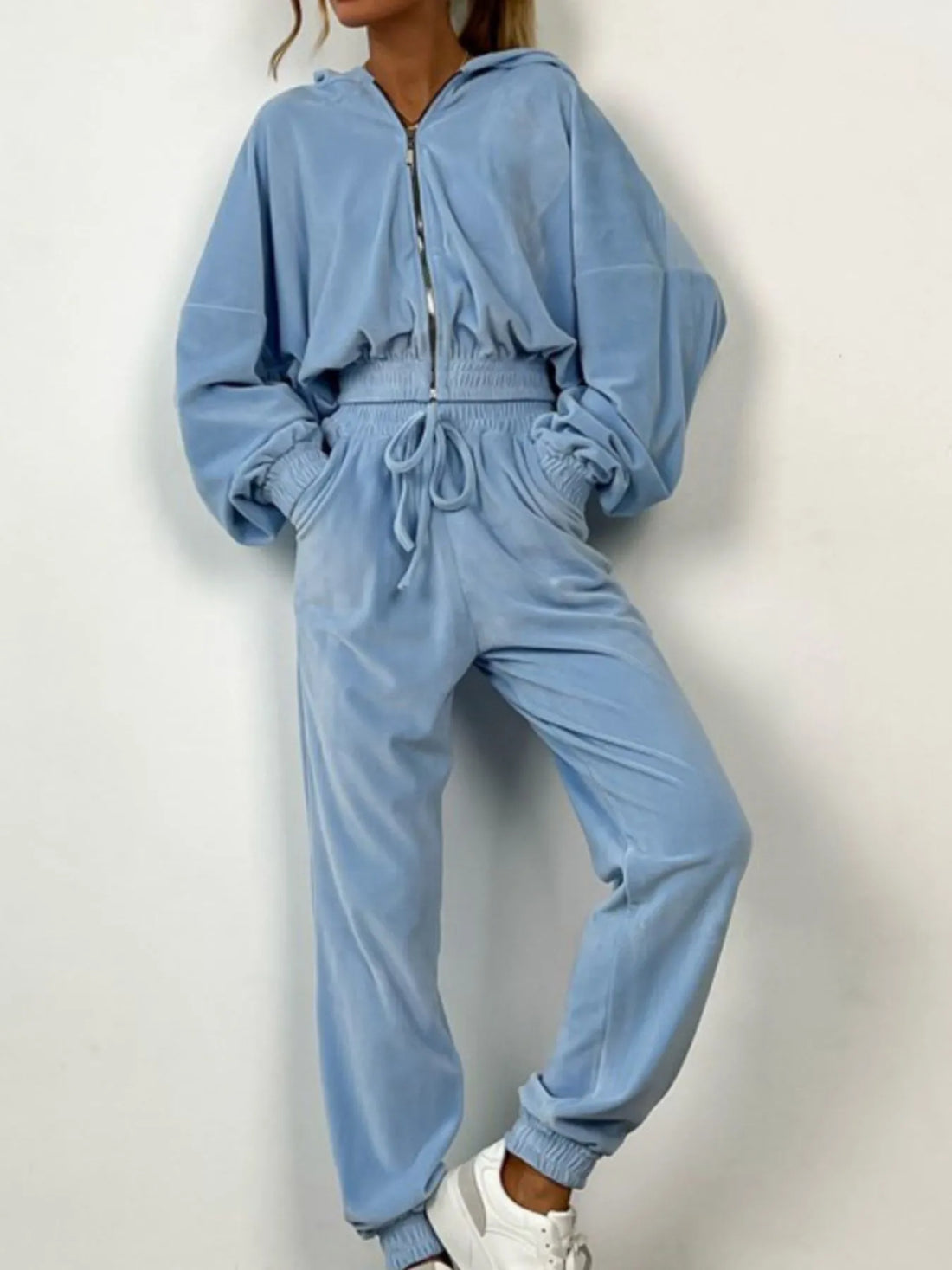 Manhattan Motion Zip Lounge Set